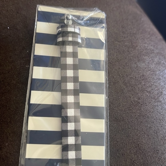 Printed Single Leather Band Buffalo Black n White Plaid/dark Maroon reversible - Picture 1 of 4